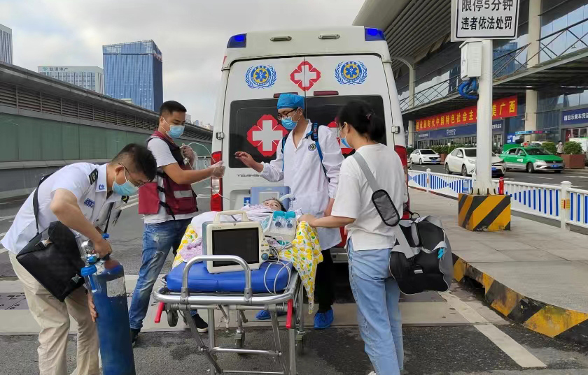 城口县救护车出租公司