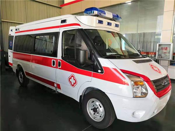 城口县福特V362救护车